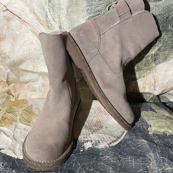 Birkenstock Shoes - Birkenstock Uppsala Shearling Suede Boots